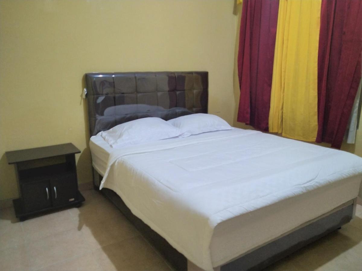 Hotel Pekalongan Syariah Mitra Reddoorz מראה חיצוני תמונה