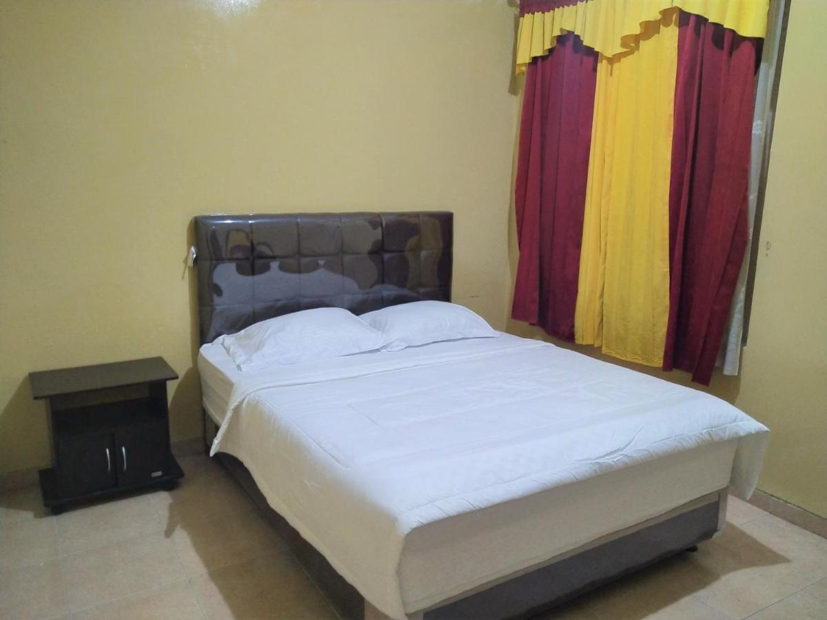 Hotel Pekalongan Syariah Mitra Reddoorz מראה חיצוני תמונה