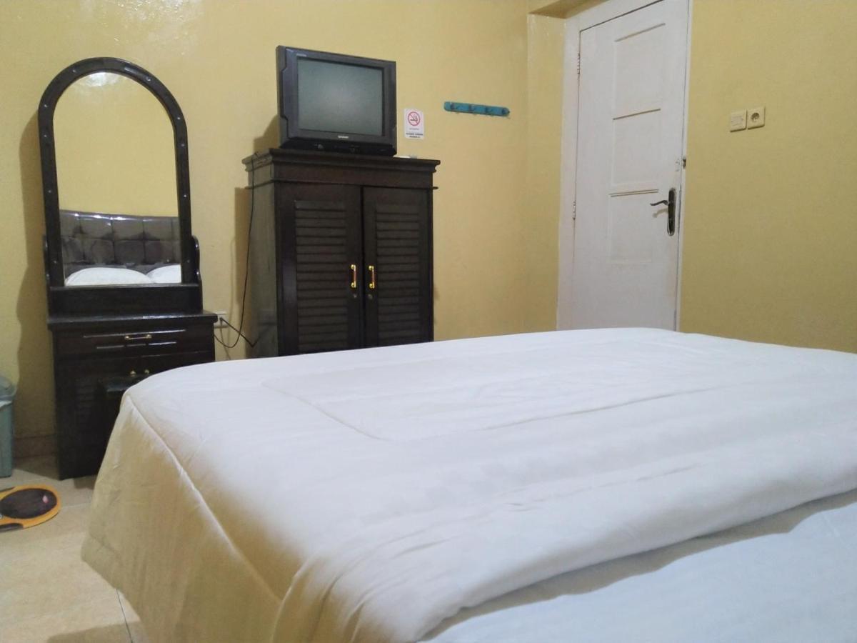 Hotel Pekalongan Syariah Mitra Reddoorz מראה חיצוני תמונה